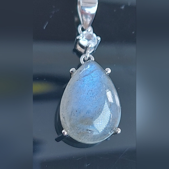 Natural Labradorite & CZ 925 Sterling Silver Pendant - Picture 5 of 5